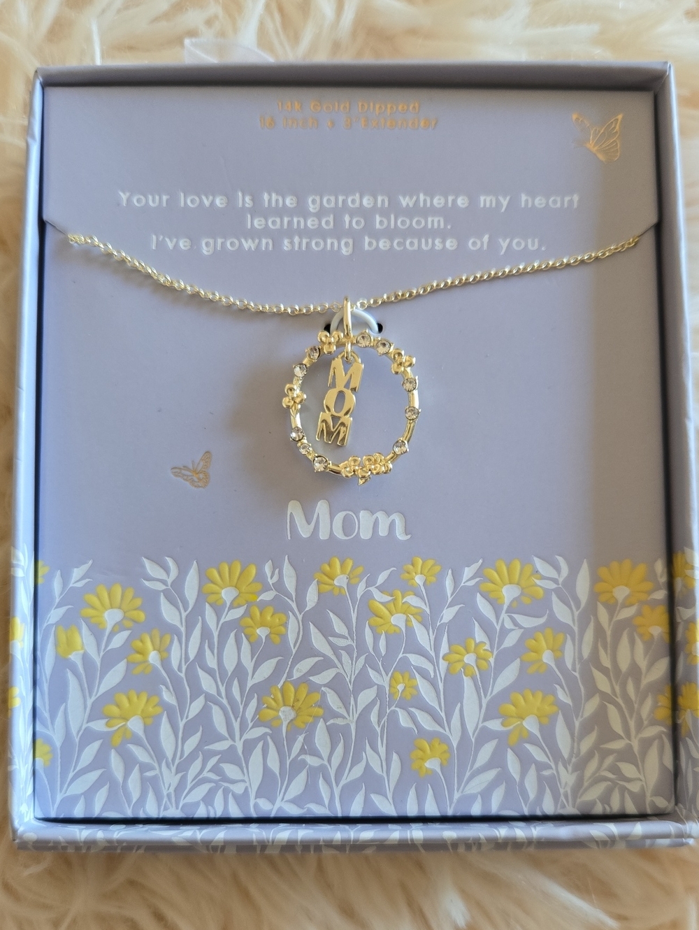 NEW Gold Mom Floral Wreath Pendant Necklace